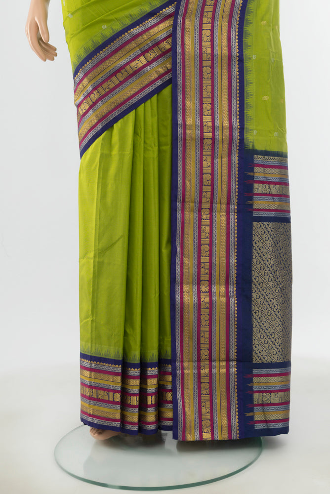 Pleats and pallu of Pure Silk Pure Zari Light Green Bangalore - kadyal Saree with Zari Butta on the body and Silk Border. 