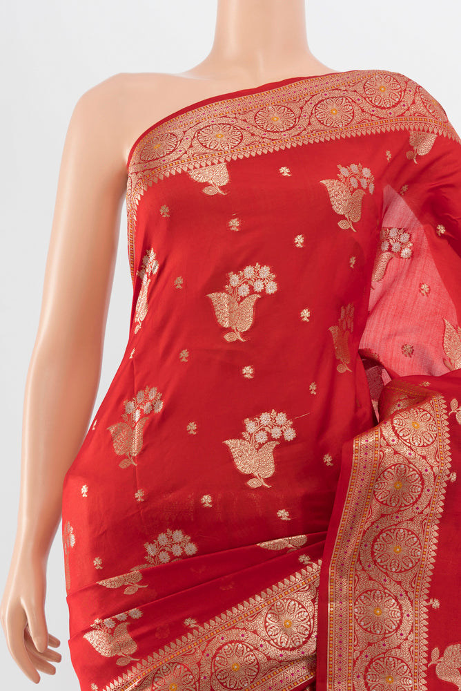 Border image of Red Banarasi Raw Silk Saree with Zari Brocade on the body and Silk Border. 