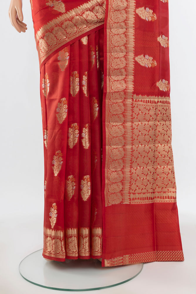 Pleats and pallu of Pure Silk Pure Zari Bronze Banarasi Raw Saree with Zari Butta on the body and Silk Border. 