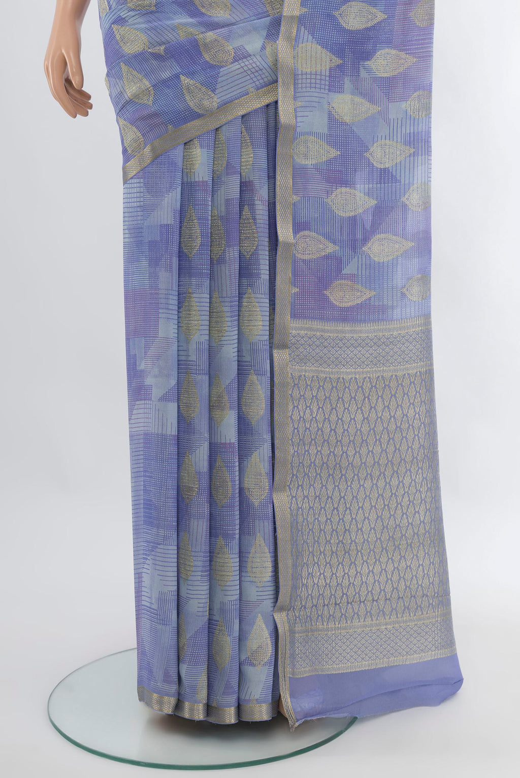 Pleats and pallu of Lavender Mysore Georgette Saree with Zari Butta on the body and Zari Border. 