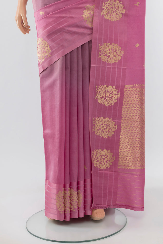 Pleats and pallu of Pure Silk Pure Zari Rose Gold Banarasi Katan Saree with Zari Butta on the body and Silk Border. 