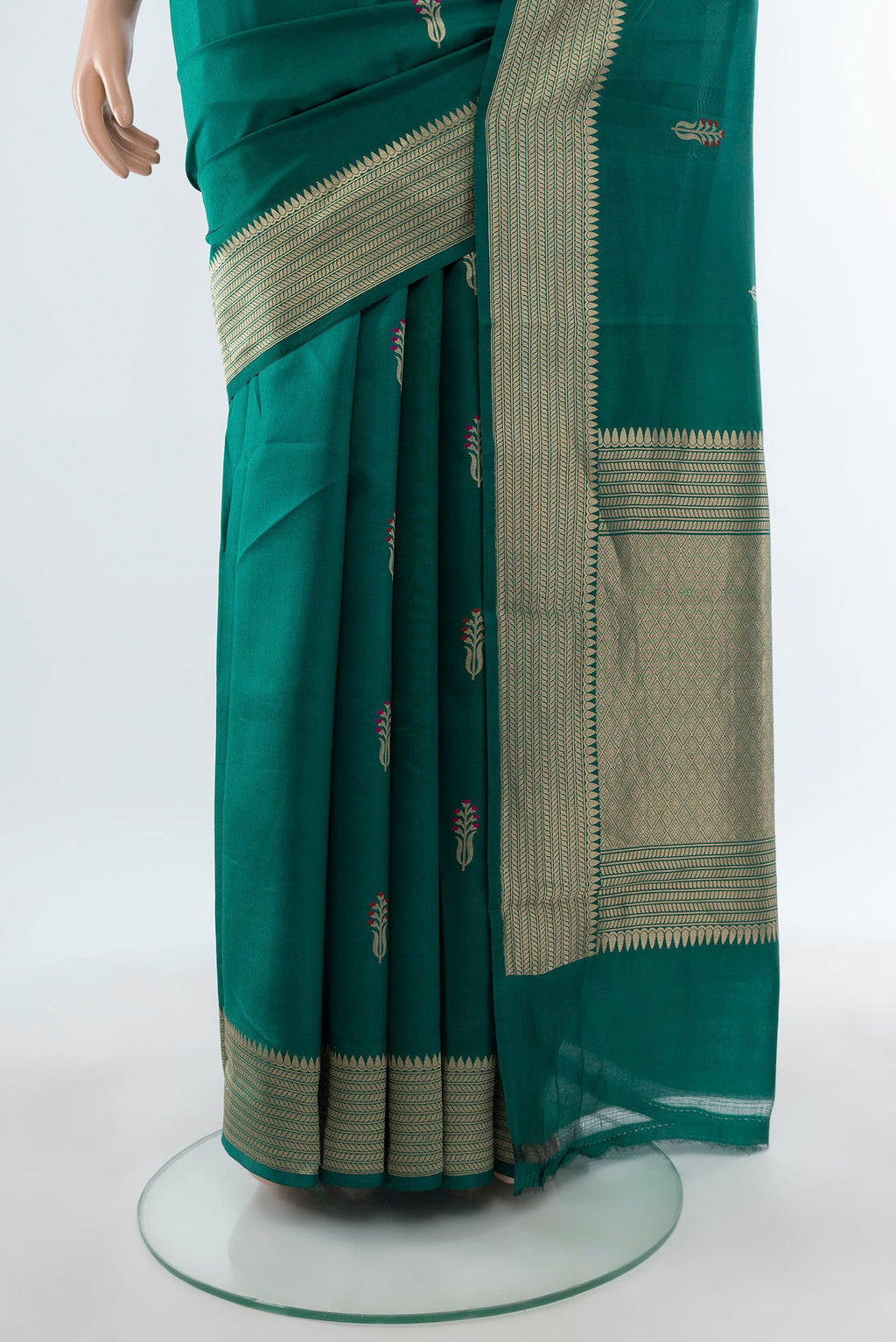 Pleats and pallu of Teal Banarasi Katan Silk Saree with Zari Butta on the body and Zari Border. 
