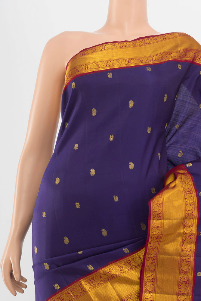 Border image of Pure Silk Pure Zari Navy Blue Kanjivaram Saree with Zari Butta on the body and Silk Border. 
