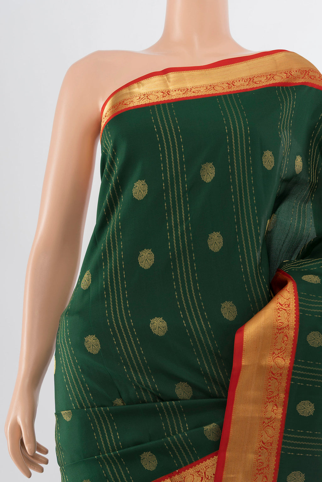 Border image of Bottle Green Kanchipuram Silk Saree with Zari Butta on the body and Silk Border. 