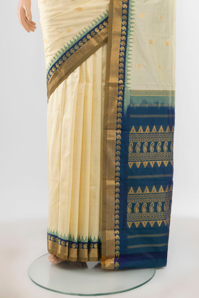 Pleats and pallu of Pure Silk Pure Zari Cream Bangalore - kadyal Saree with Zari Butta on the body and Silk Border. 
