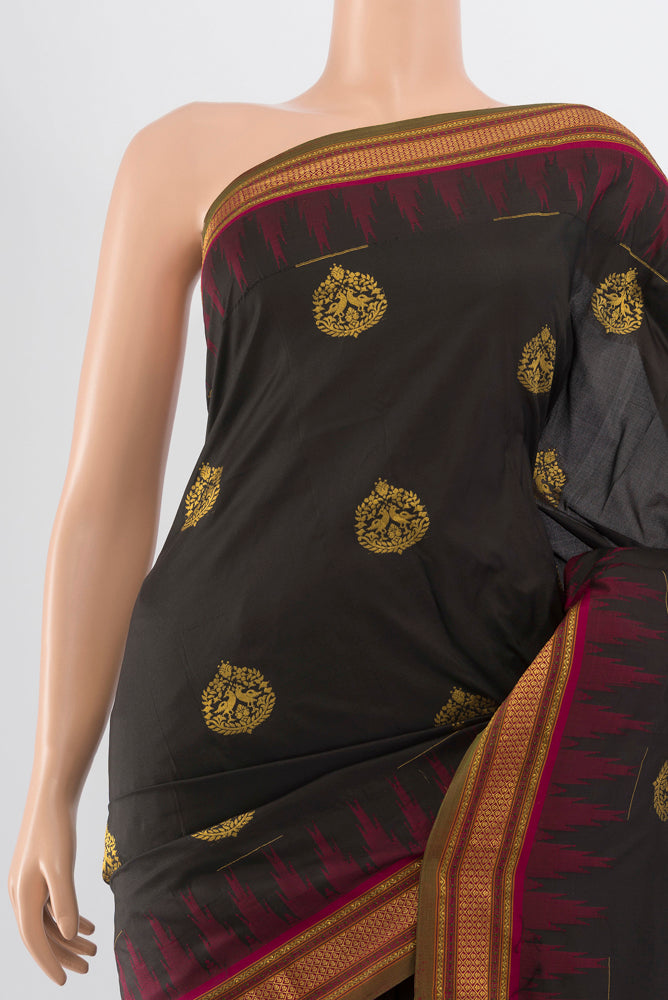 Border image of Pure Silk Pure Zari Black Bangalore - kadyal Saree with Zari Butta on the body and Silk Border. 