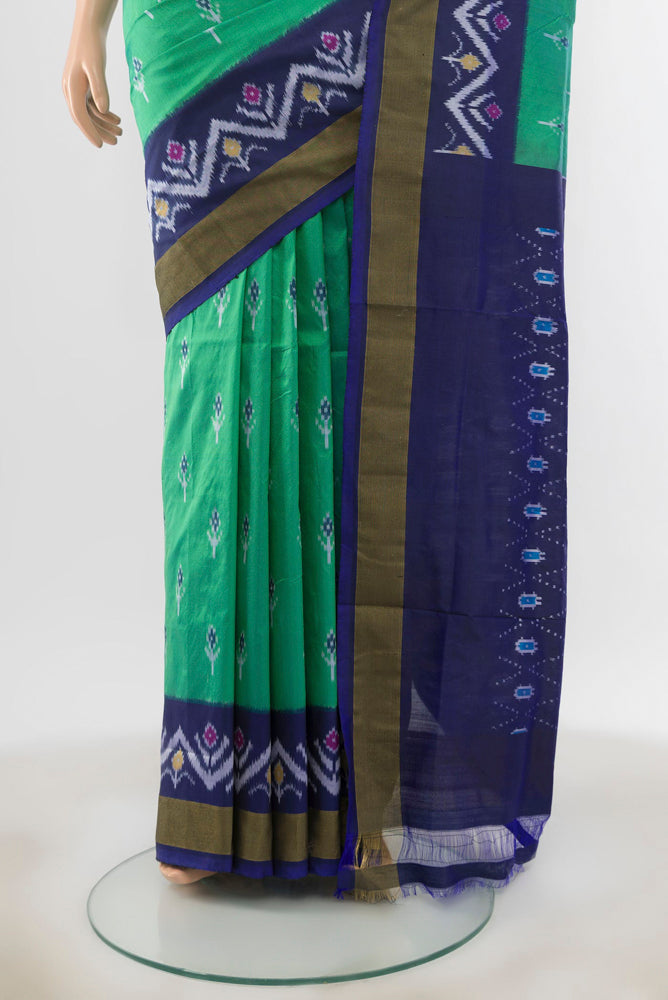Pleats and pallu of Peacock Blue Pochampally Nine Yards Saree with Ikat Print on the body and Silk Border. 