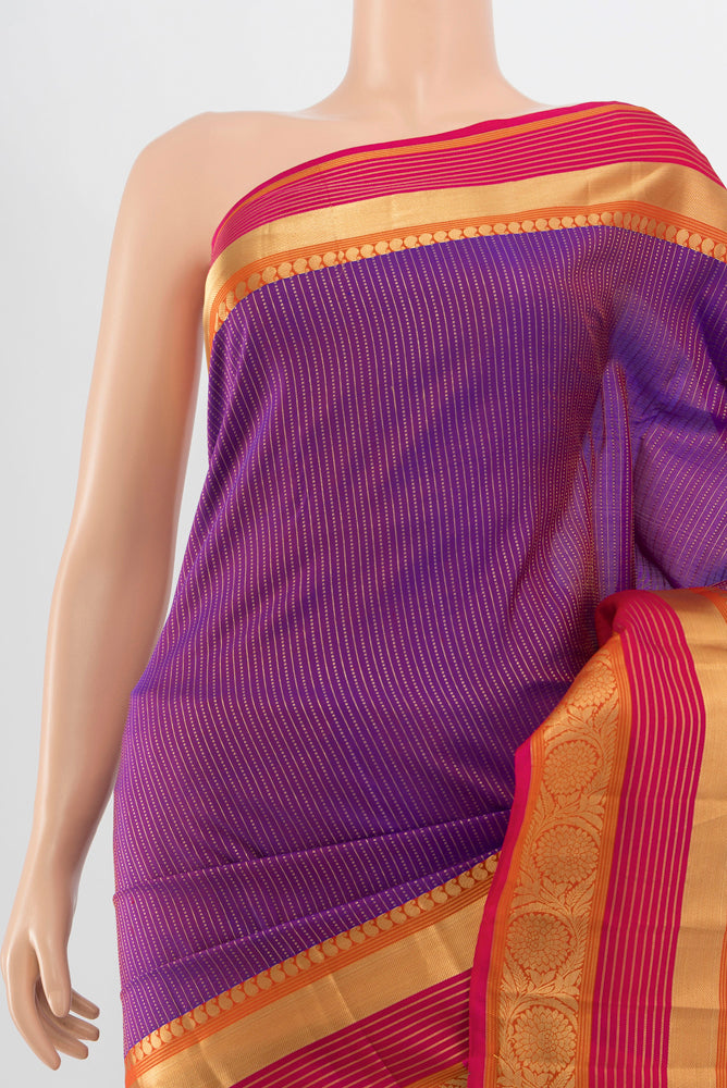 Border image of Pure Silk Pure Zari Purple Kanjivaram Saree with Zari Butta on the body and Silk Border. 