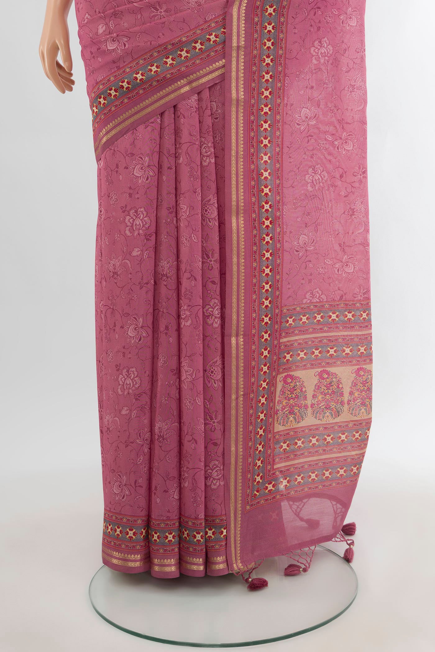 Pleats and pallu of Pink Chanderi Silk Cotton Saree with Printed design on the body and Zari Border. 