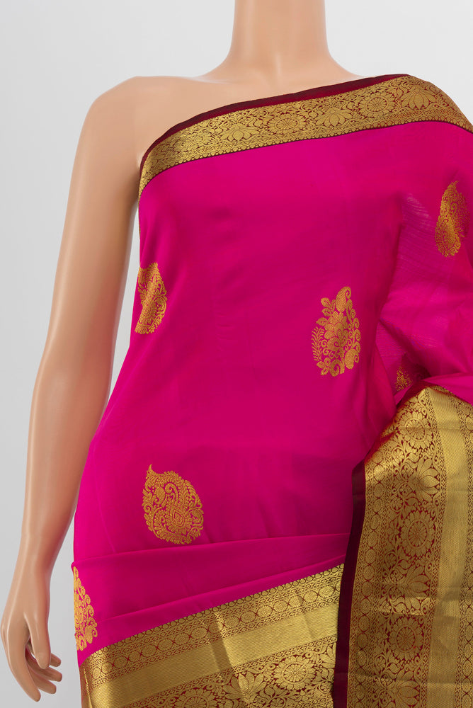 Border image of Dark Pink Kanchipuram Silk Saree with Zari Butta on the body and Silk Border. 
