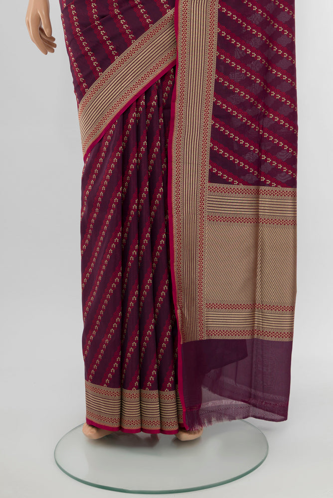 Pleats and pallu of Multi Color Banarasi Silk Saree with Zari Brocade on the body and Silk Border. 