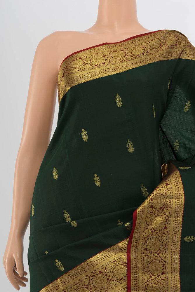 Border image of Mint Green Kanchipuram Silk Saree with Zari Butta on the body and Silk Border. 