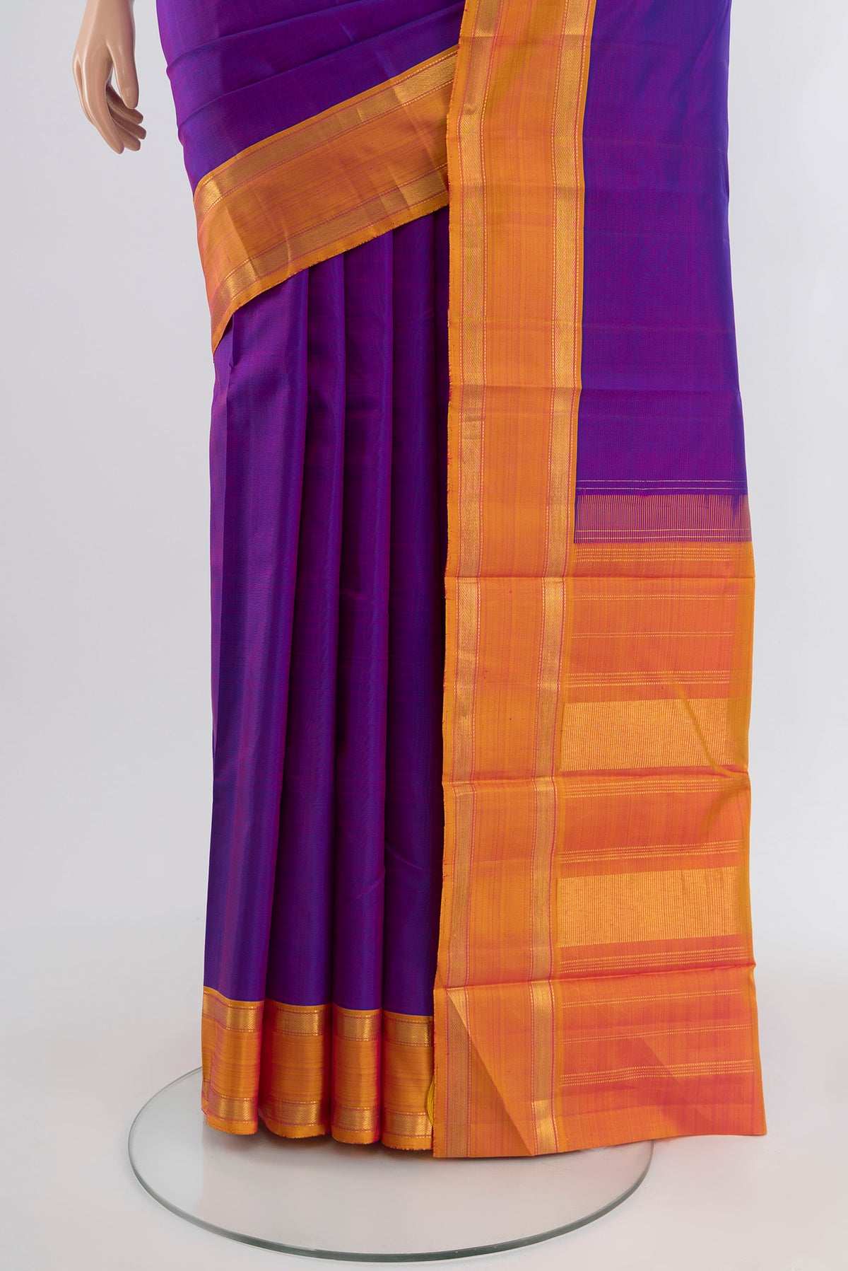 Pleats and pallu of Purple Kanjivaram Silk Saree with Plain Body and Plain Border. 