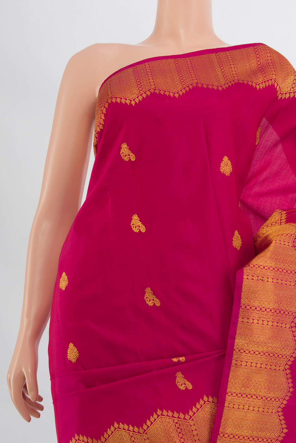 Border image of Pure Silk Pure Zari Dark Pink Kanjivaram Saree with Zari Butta on the body and Silk Border. 