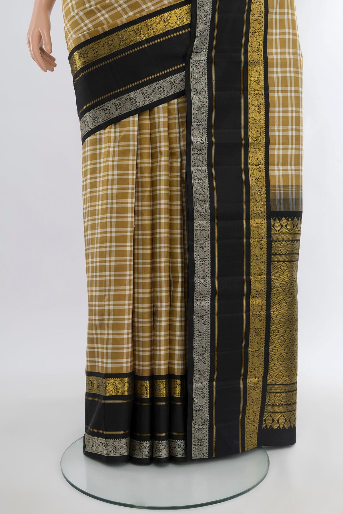 Pleats and pallu of Pure Silk Pure Zari Multi Color Kanchipuram Saree with Checked design on the body and Plain Border. 