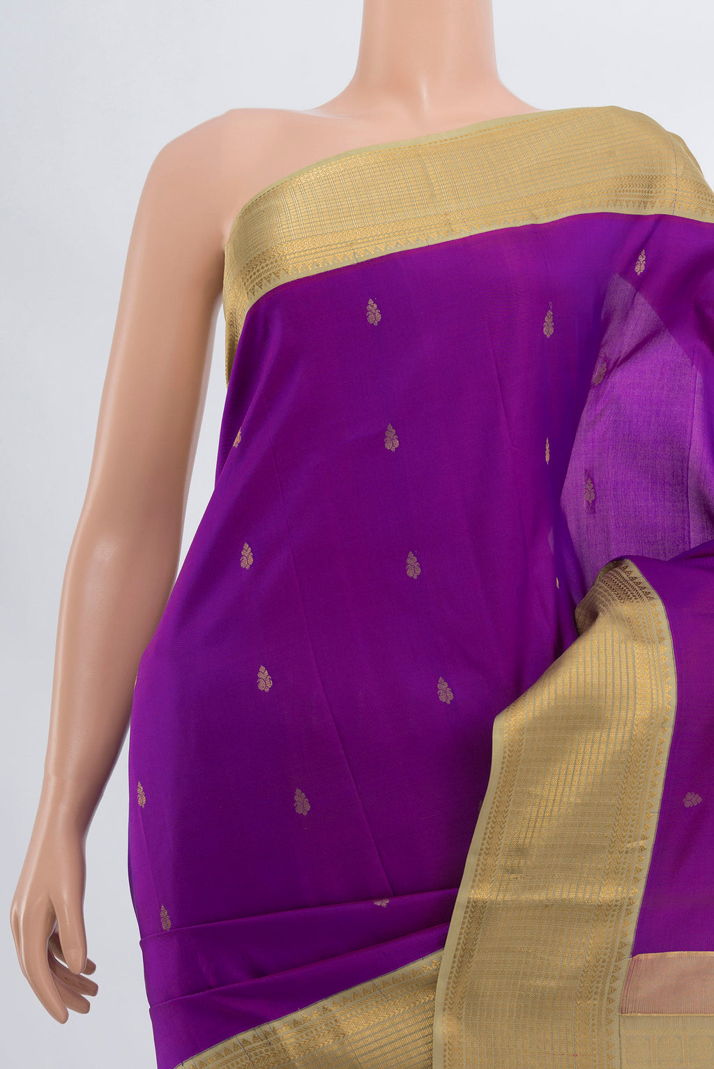 Border image of Violet Kanchipuram Silk Saree with Zari Butta on the body and Silk Border. 