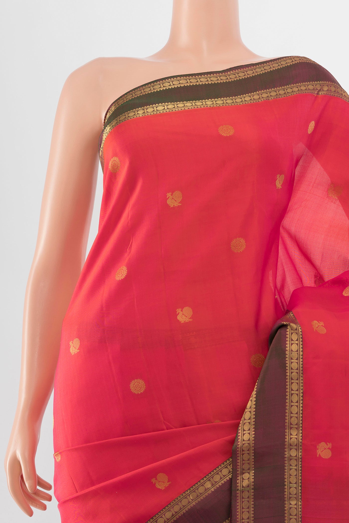 Border image of Pure Silk Pure Zari Peach Kanchipuram Saree with Zari Butta on the body and Silk Border. 