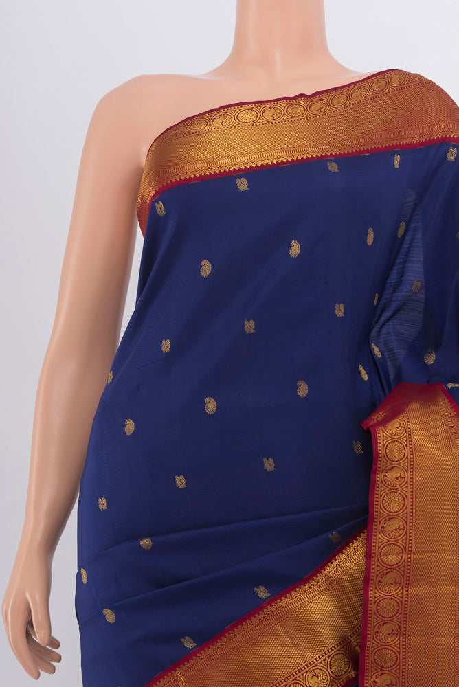 Border image of Dark Blue Kanjivaram Silk Saree with Zari Butta on the body and Silk Border. 