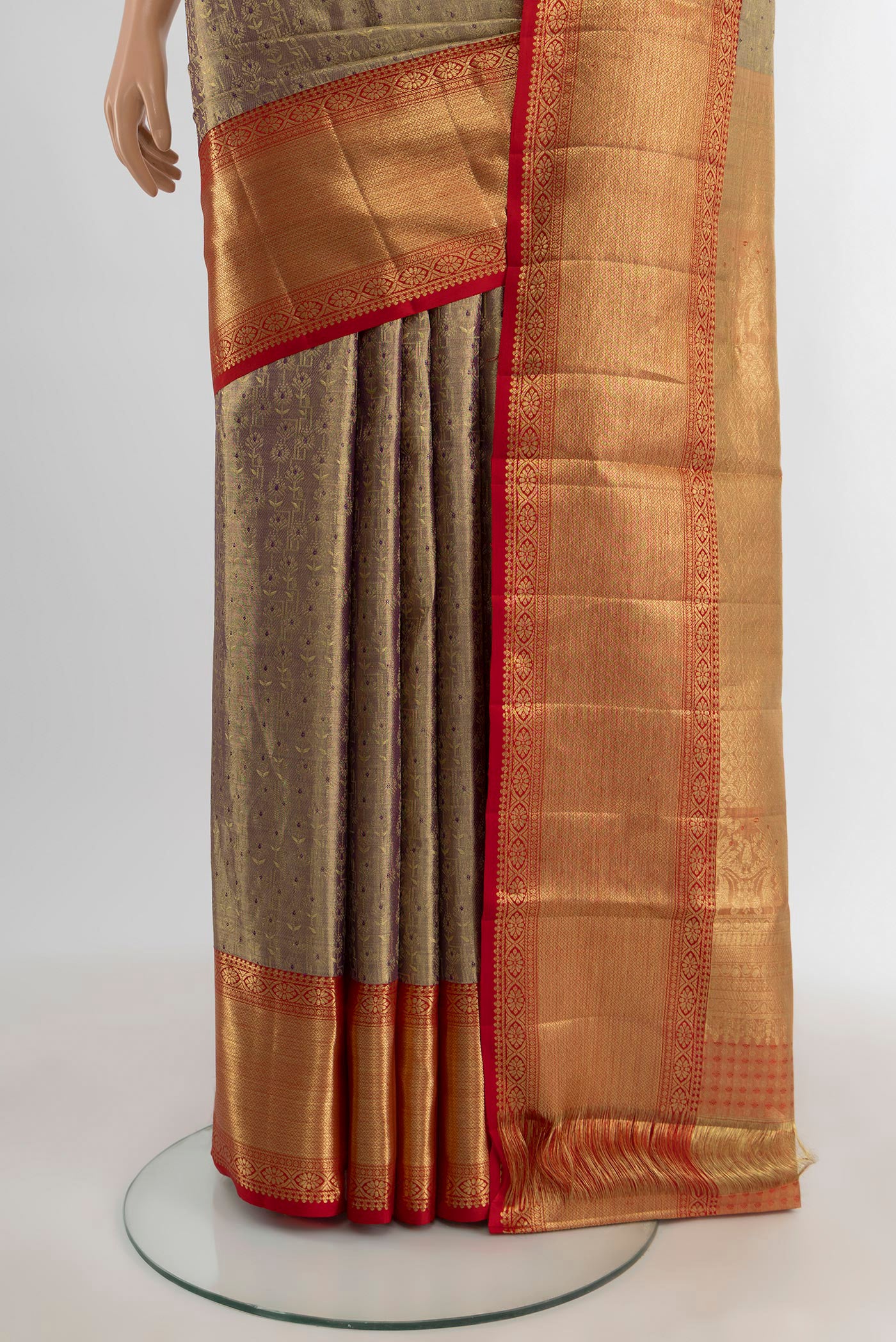 Pleats and pallu of Violet Kanchipuram Tissue Silk Saree with Zari Brocade on the body and Zari Border. 