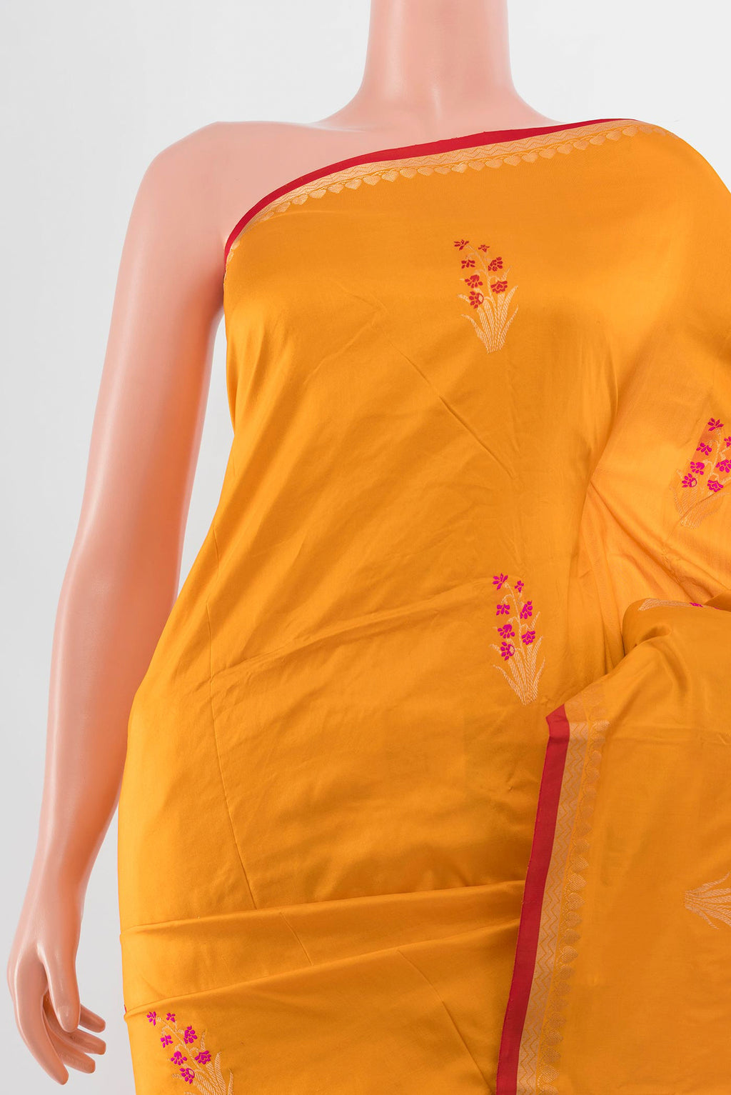 Border image of Yellow Banarasi Katan Silk Saree with Zari Butta on the body and Silk Border. 