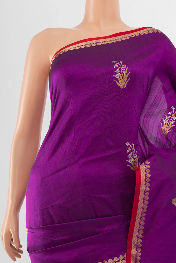 Border image of Purple Banarasi Katan Silk Saree with Zari Butta on the body and Silk Border. 