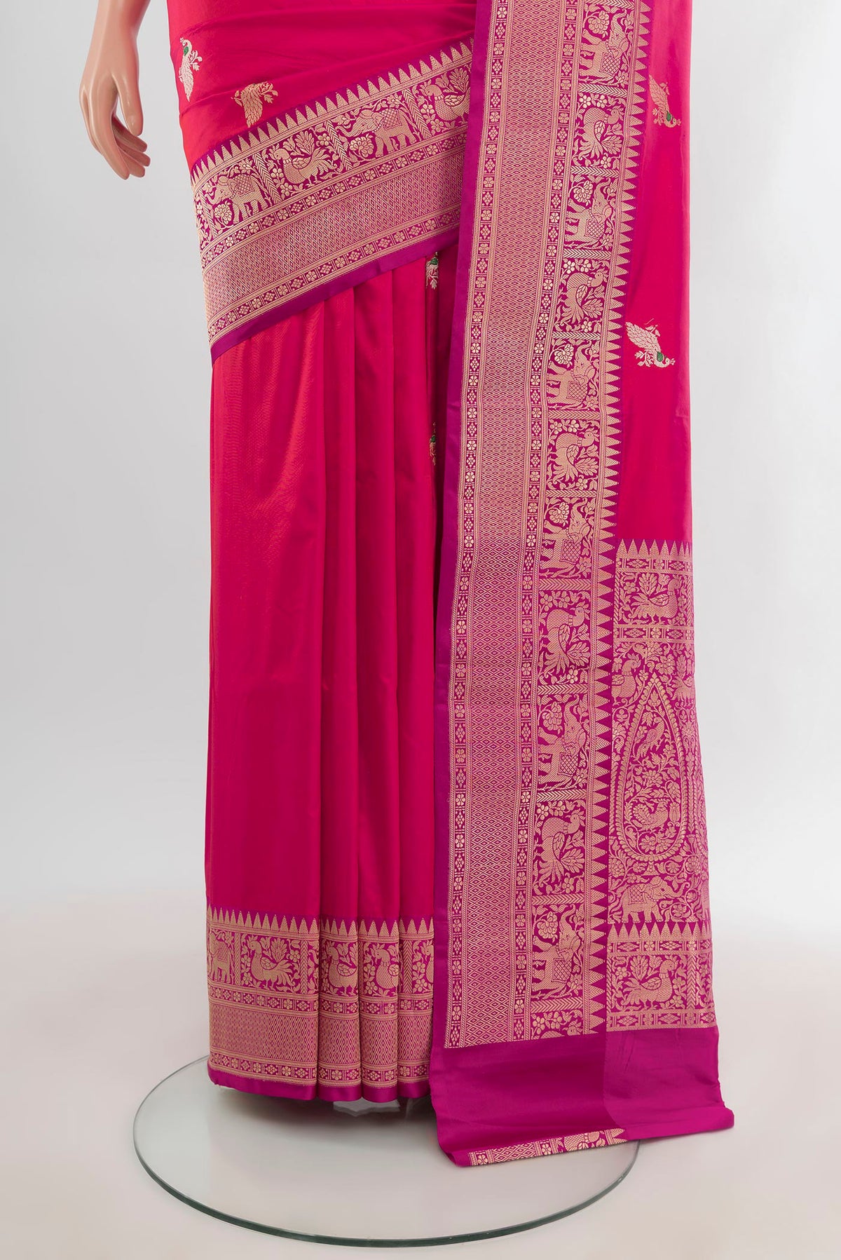 Pleats and pallu of Pink Banarasi Katan Silk Saree with Zari Butta on the body and Zari Border. 