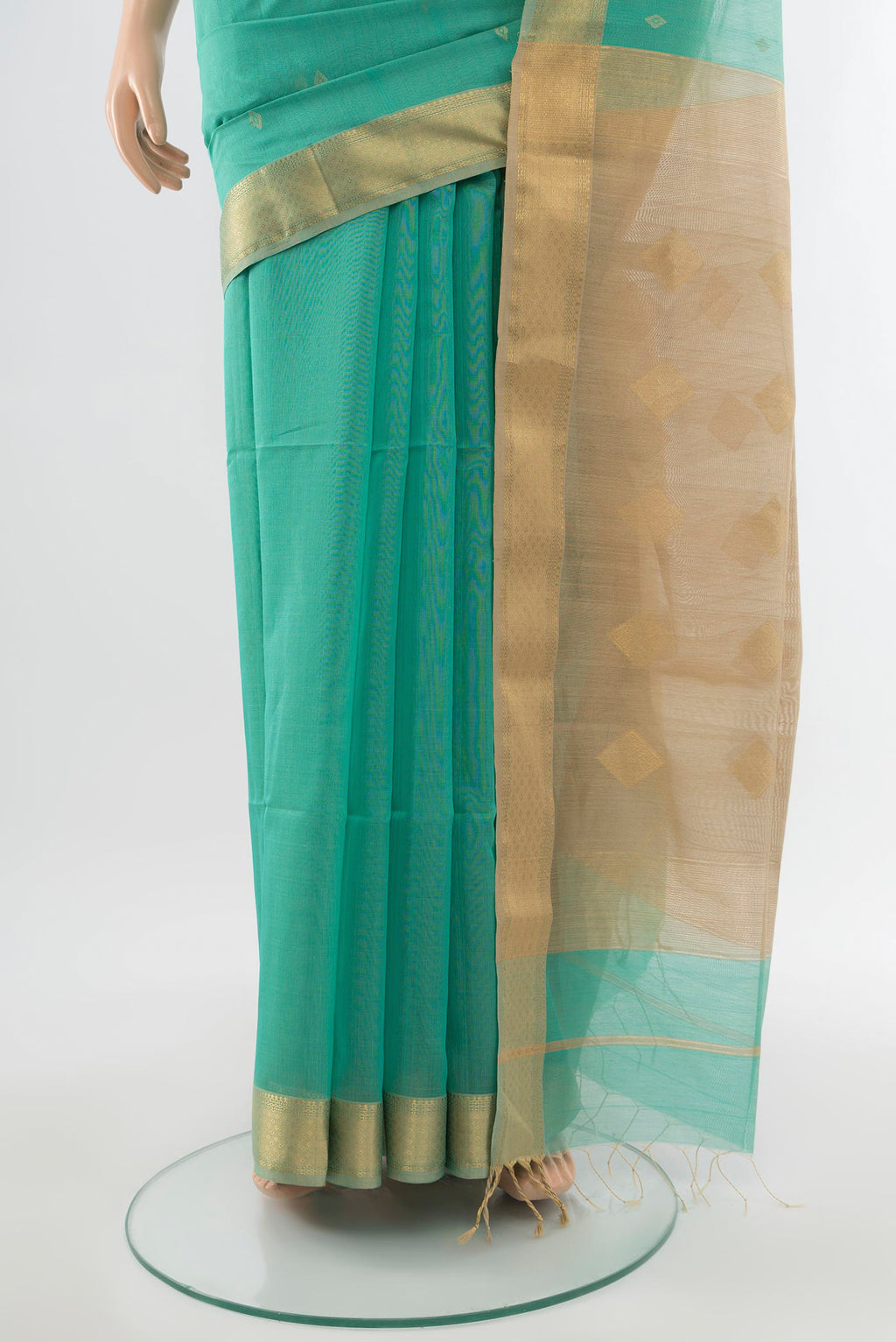 Pleats and pallu of Sky Blue Maheshwari Silk Cotton Saree with Zari Butta on the body and Silk Border. 