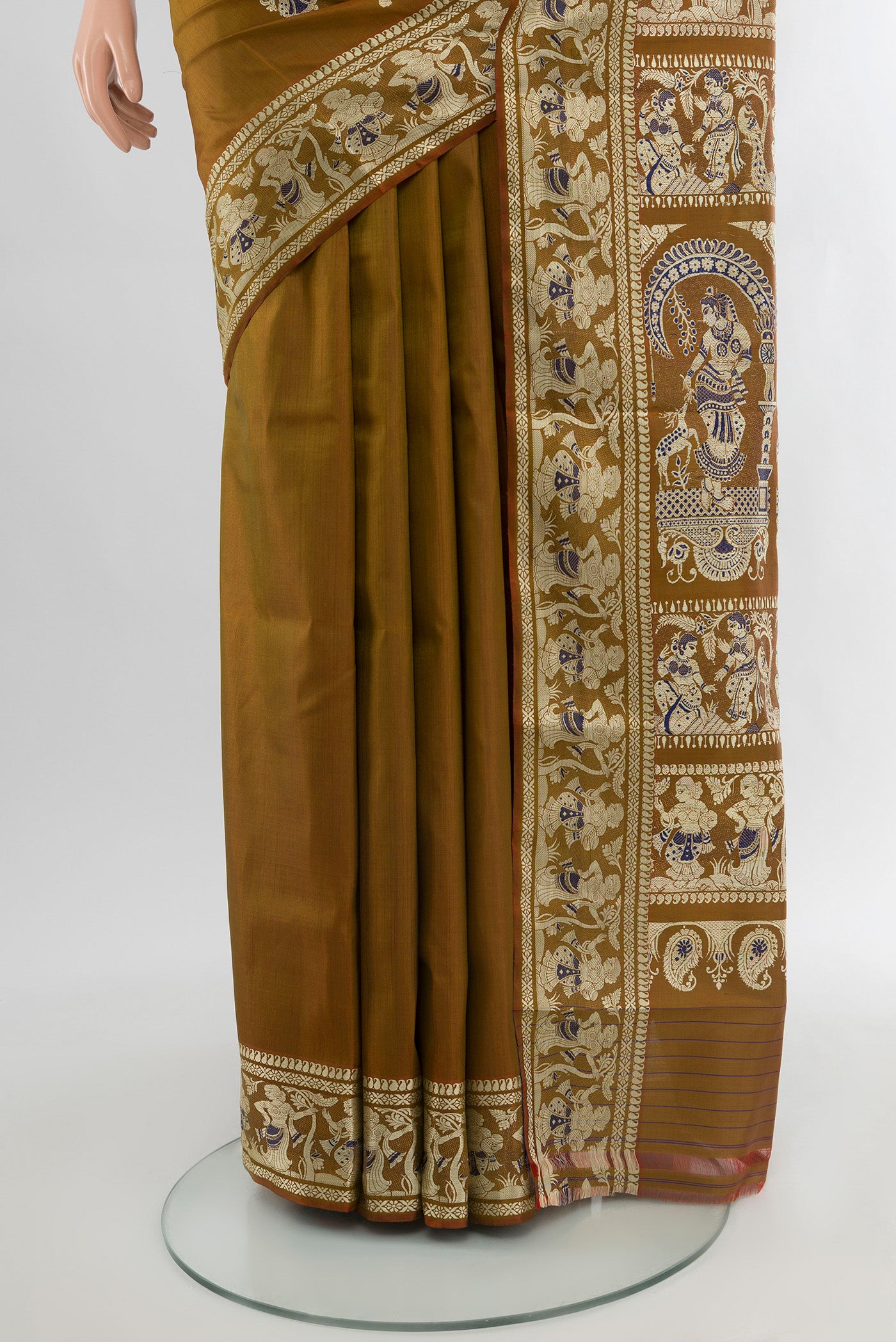 Pleats and pallu of Mehandi Green Baluchari Silk Saree with Thread Butta on the body and Silk Border. 