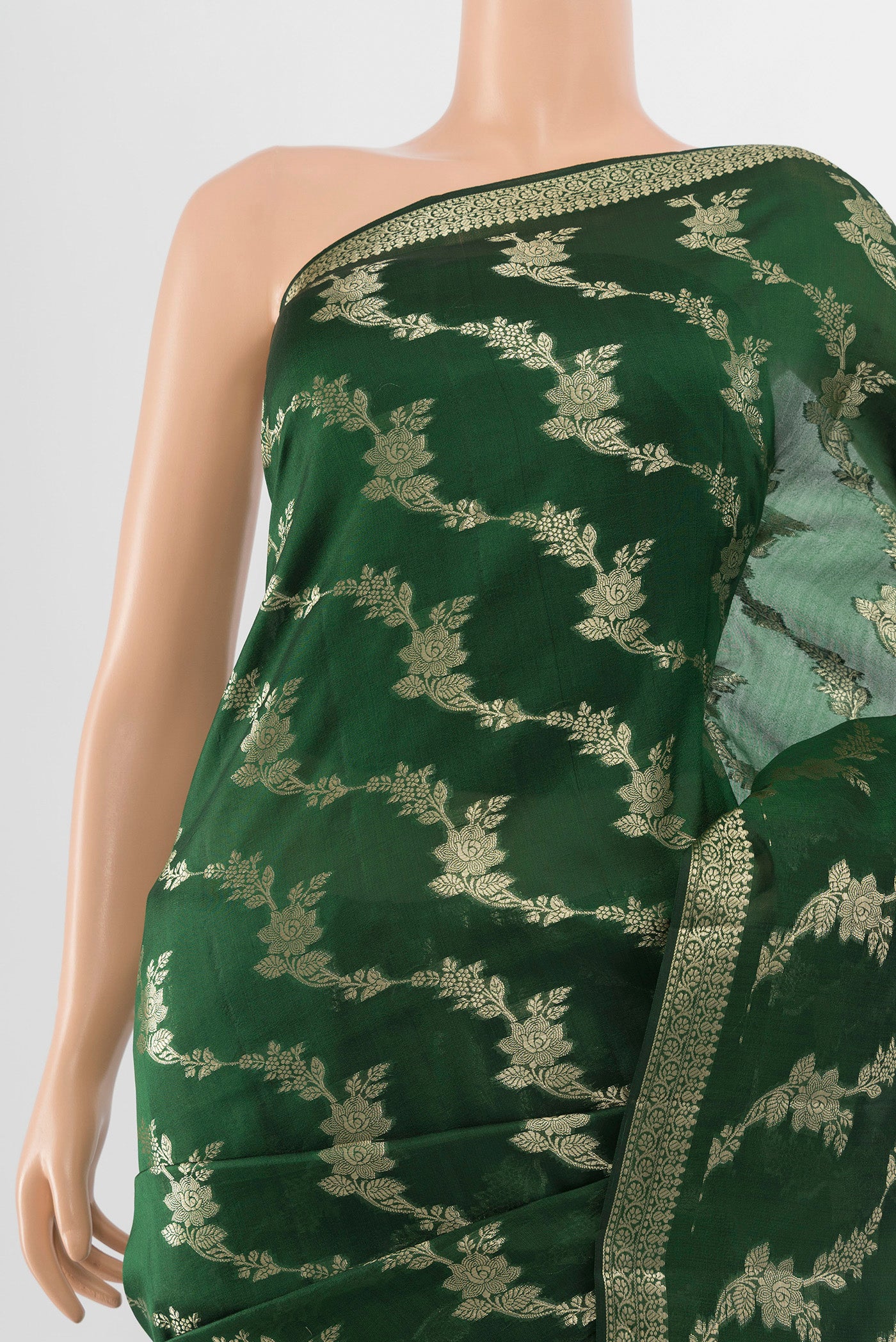Border image of Pure Silk Pure Zari Bottle Green Banarasi Raw Saree with Zari Butta on the body and Silk Border. 
