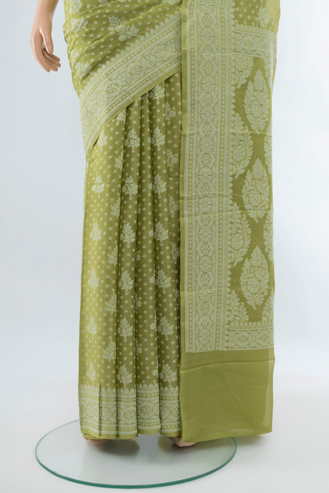 Pleats and pallu of Pista Green Banarasi Georgette Saree with Jacquard With Thread Butta on the body and Silk Border. 