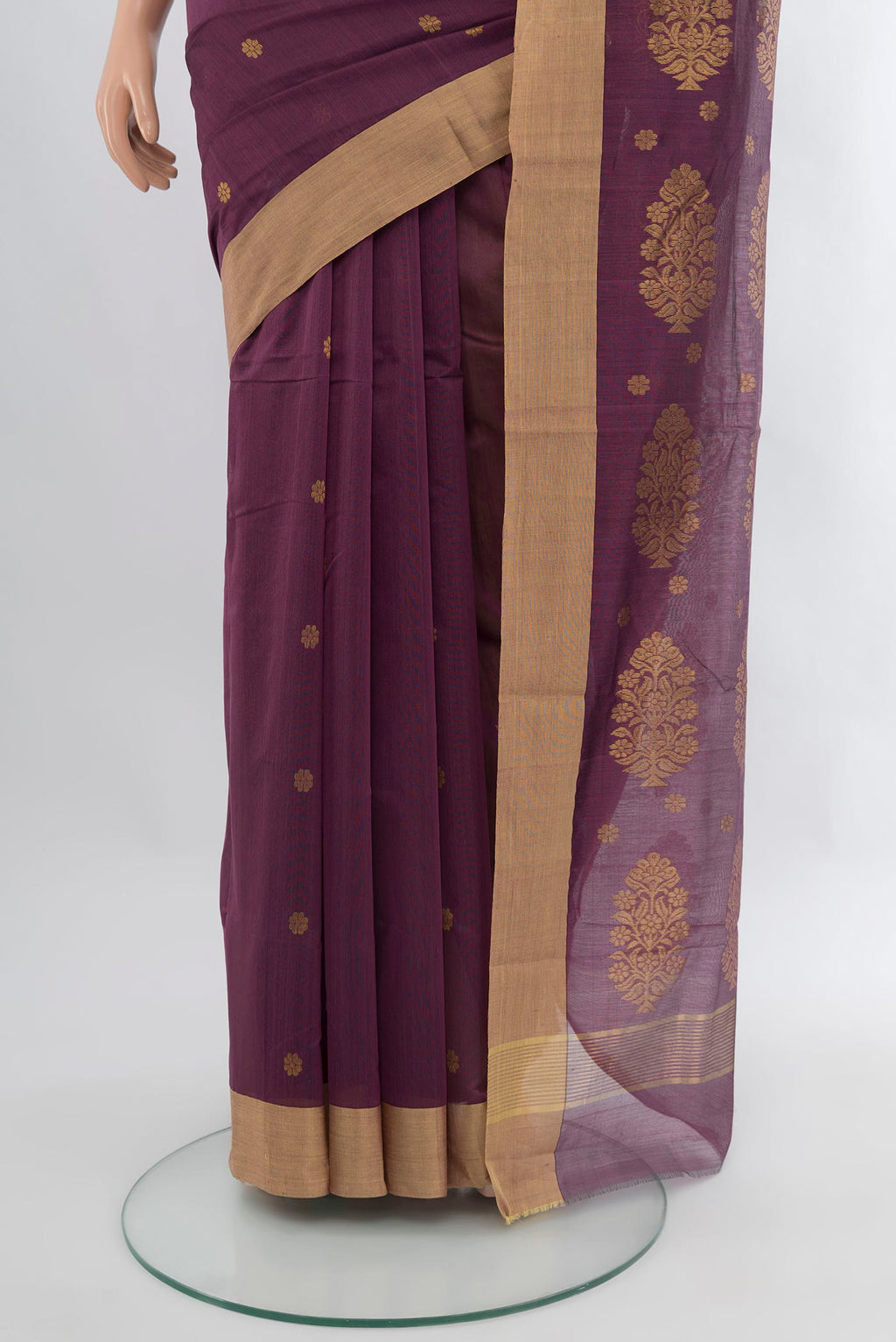 Pleats and pallu of Purple Chanderi Silk Cotton Saree with Zari Butta on the body and Zari Border. 