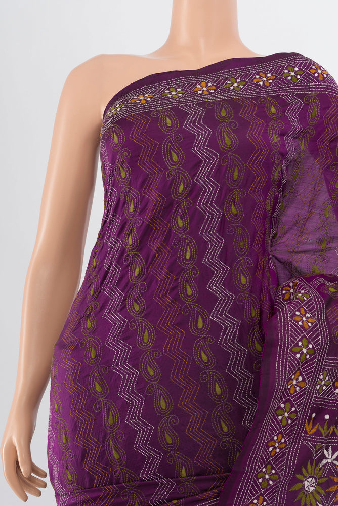 Border image of Violet Kantha Silk Saree with Jacquard With Thread Butta on the body and Silk Border. 