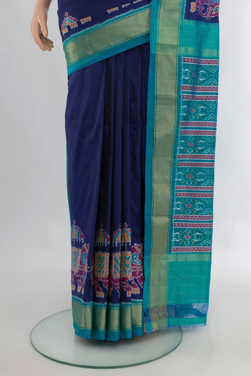 Pleats and pallu of Pure Silk Navy Blue Pochampally Saree with Plain Body and Zari Border. 