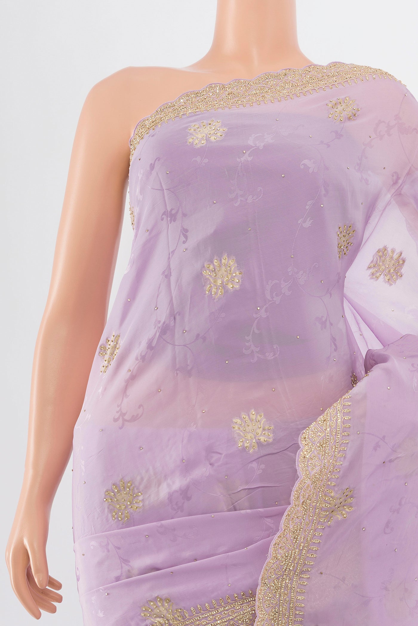Border image of Violet Embroidery Net Saree with Embroidery on the body and Silk Border. 