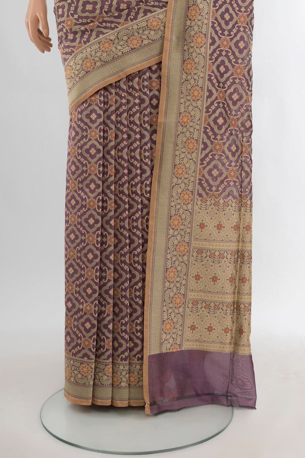 Pleats and pallu of Lavender Banarasi Silk Saree with Zari And Thread Butta on the body and Zari Border. 