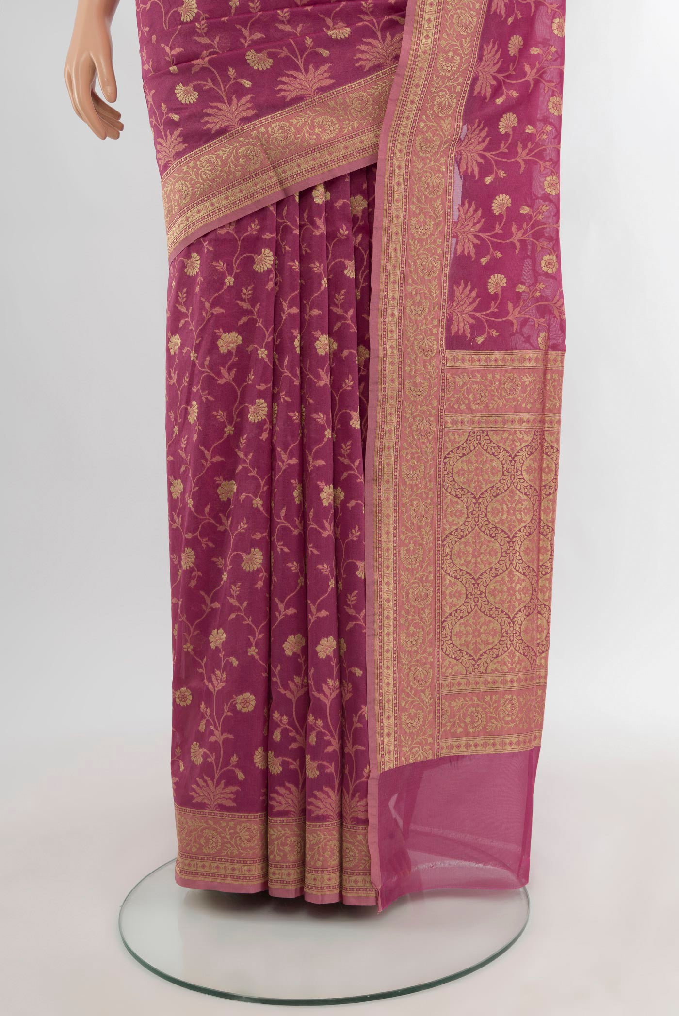 Pleats and pallu of Pink Banarasi Silk Saree with Zari Butta on the body and Zari Border. 