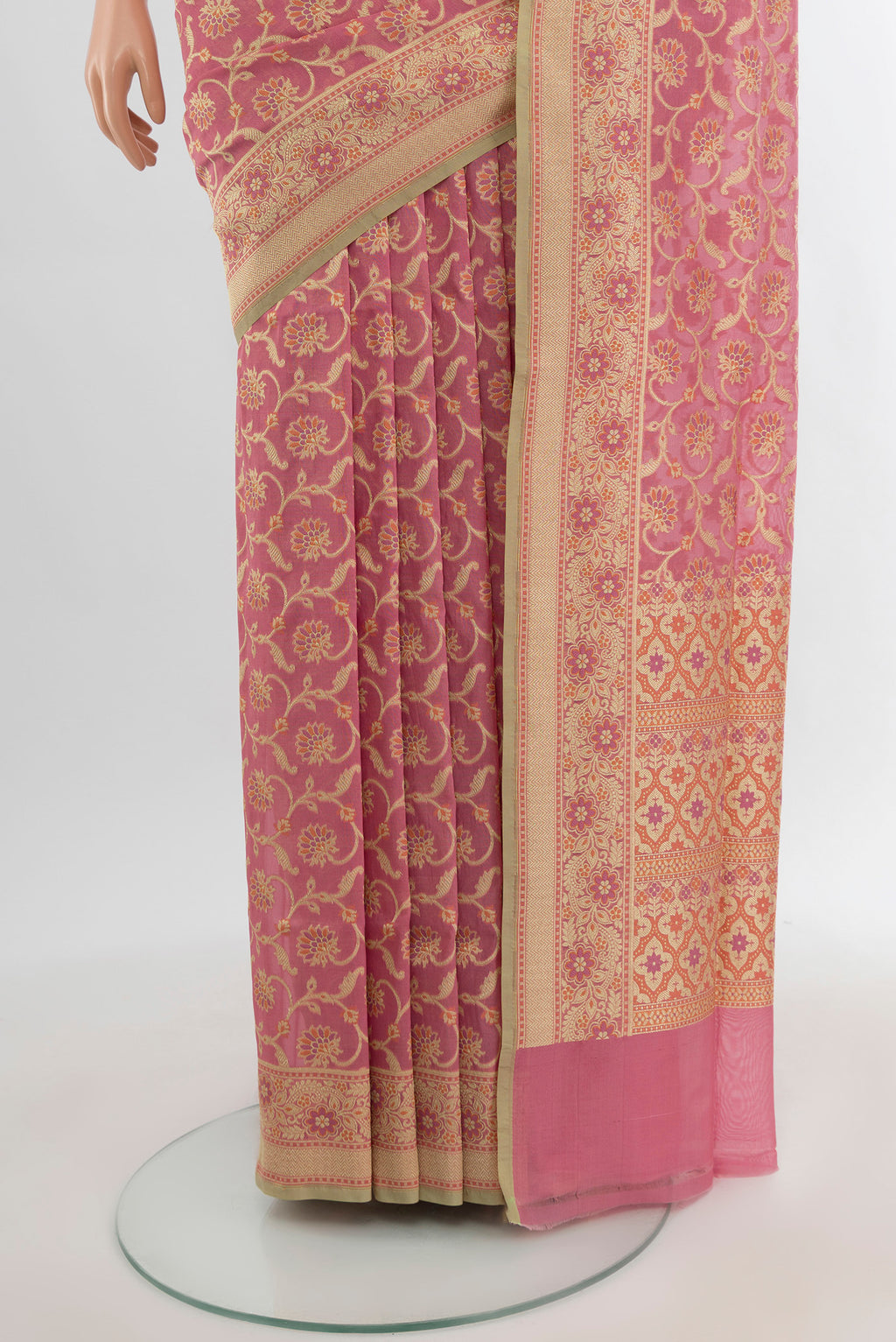 Pleats and pallu of Rose pink Banarasi Silk Saree with Zari Brocade on the body and Zari Border. 