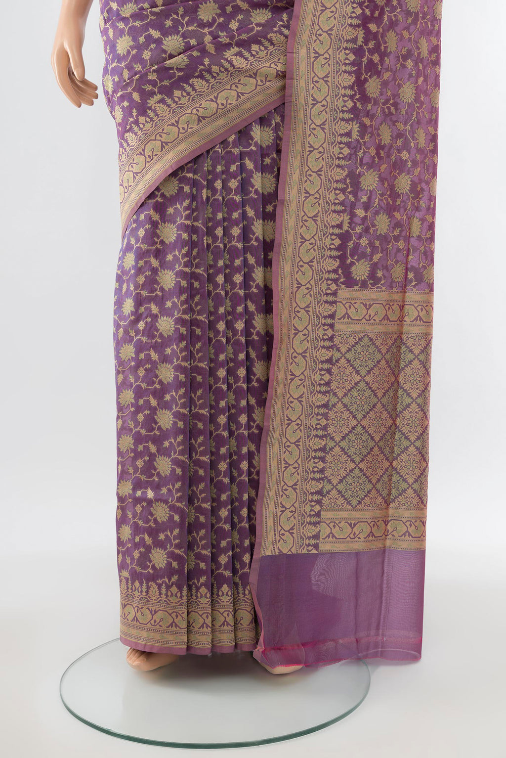Pleats and pallu of Lavender Banarasi Silk Saree with Zari Butta on the body and Silk Border. 