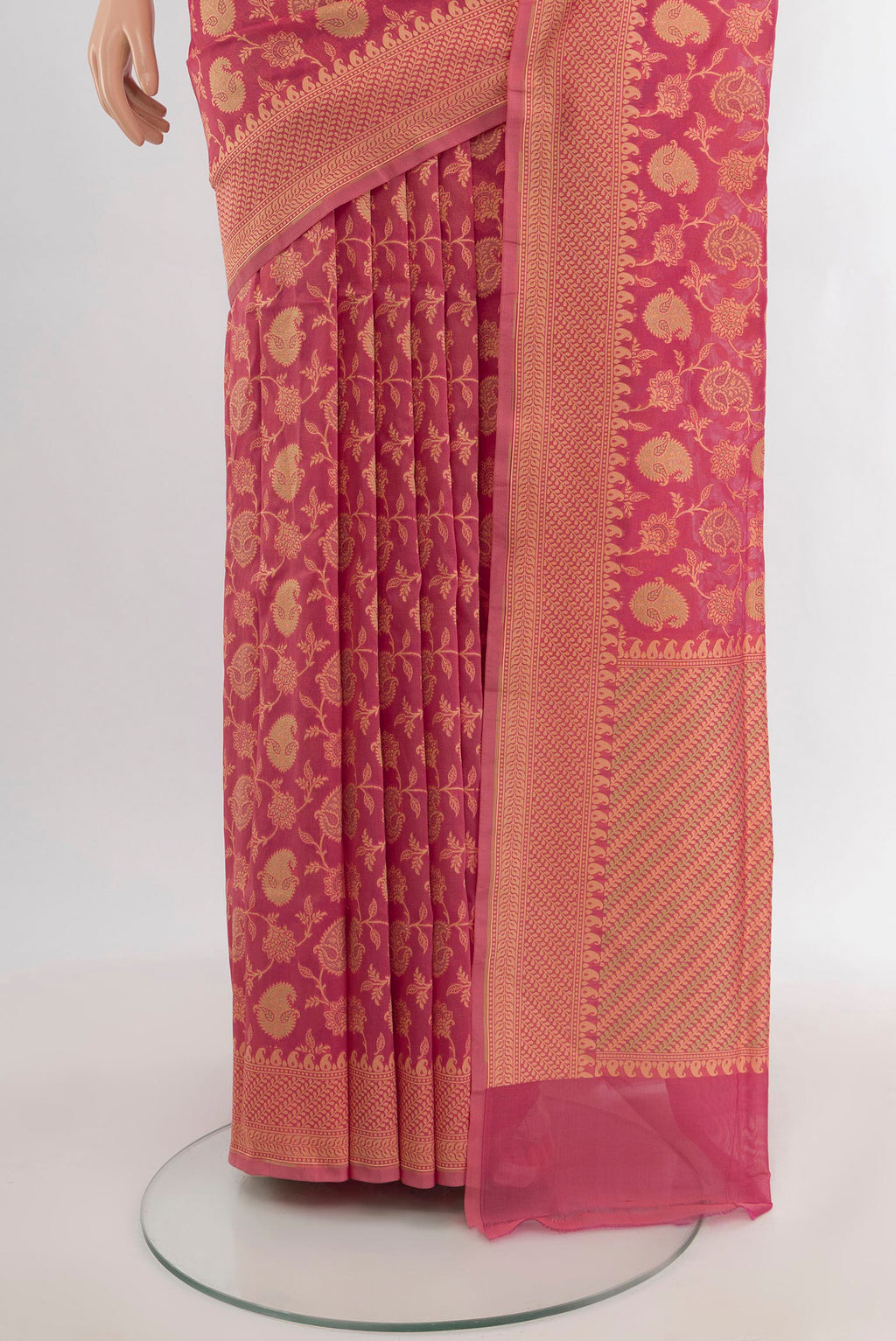 Pleats and pallu of Pink Banarasi Silk Saree with Zari Butta on the body and Zari Border. 