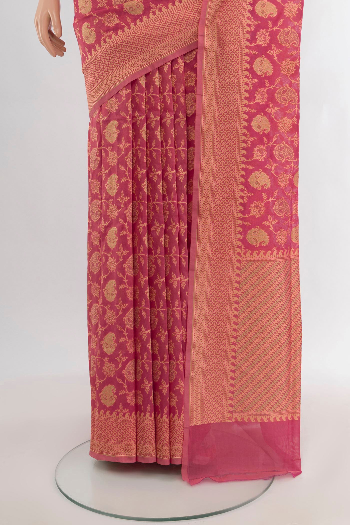 Pleats and pallu of Pink Banarasi Silk Saree with Zari Butta on the body and Zari Border. 
