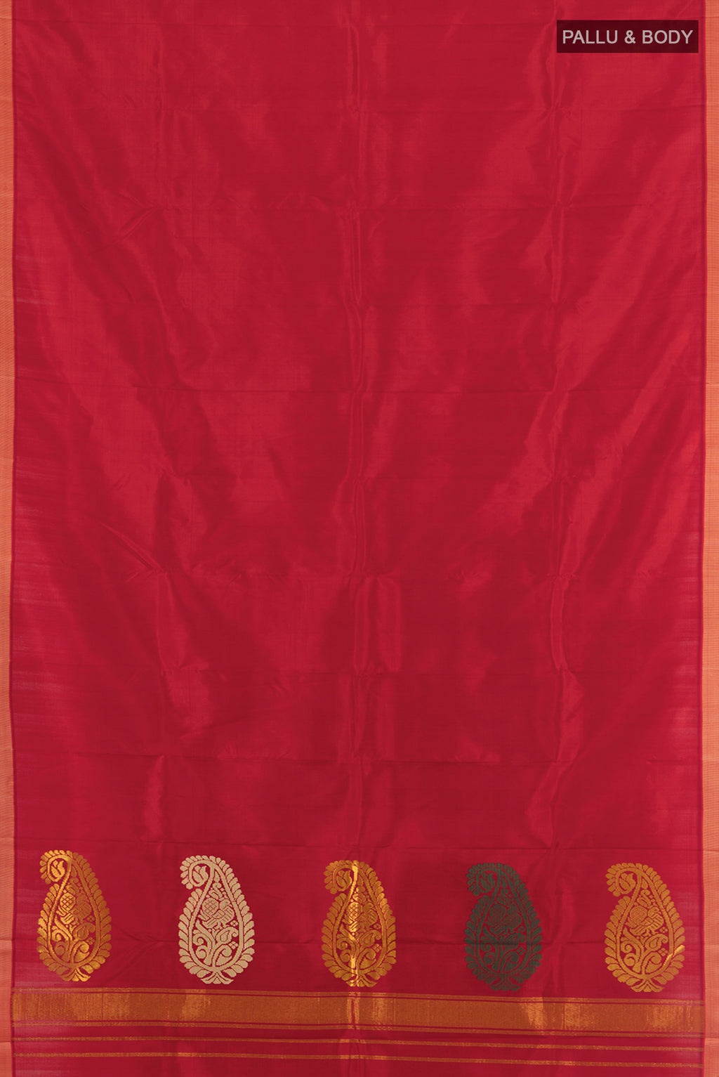 Flat view of Maroon Kanchipuram Silk Saree with Plain Body and Plain Border. 