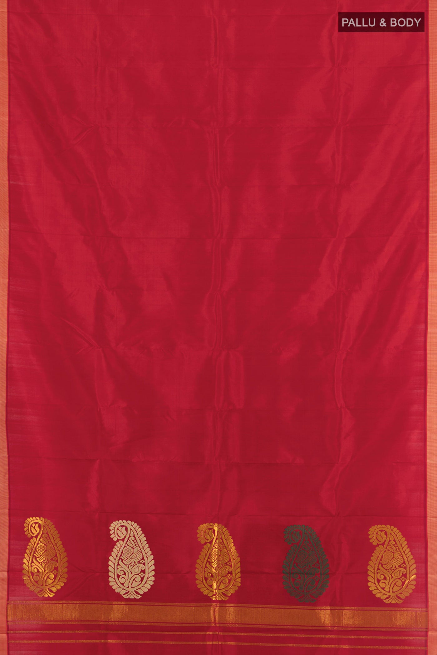 Flat view of Maroon Kanchipuram Silk Saree with Plain Body and Plain Border. 