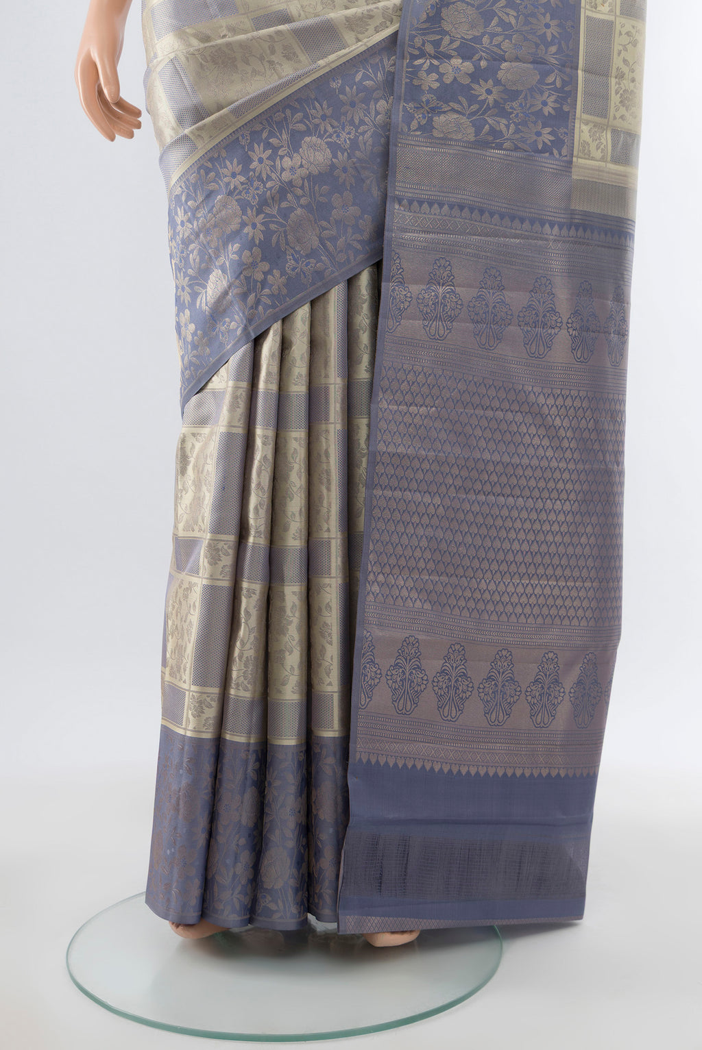 Pleats and pallu of Pure Silk Pure Zari Davys Grey Kanchipuram Saree with Zari Butta on the body and Silk Border. 