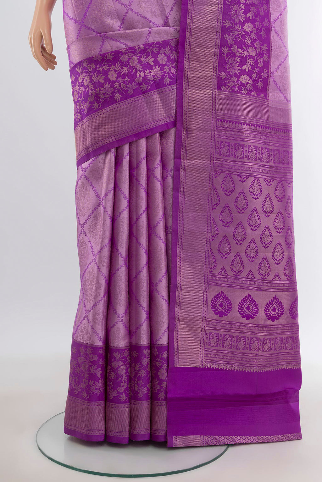 Pleats and pallu of Violet Kanchipuram Silk Saree with Zari Brocade on the body and Zari Border. 