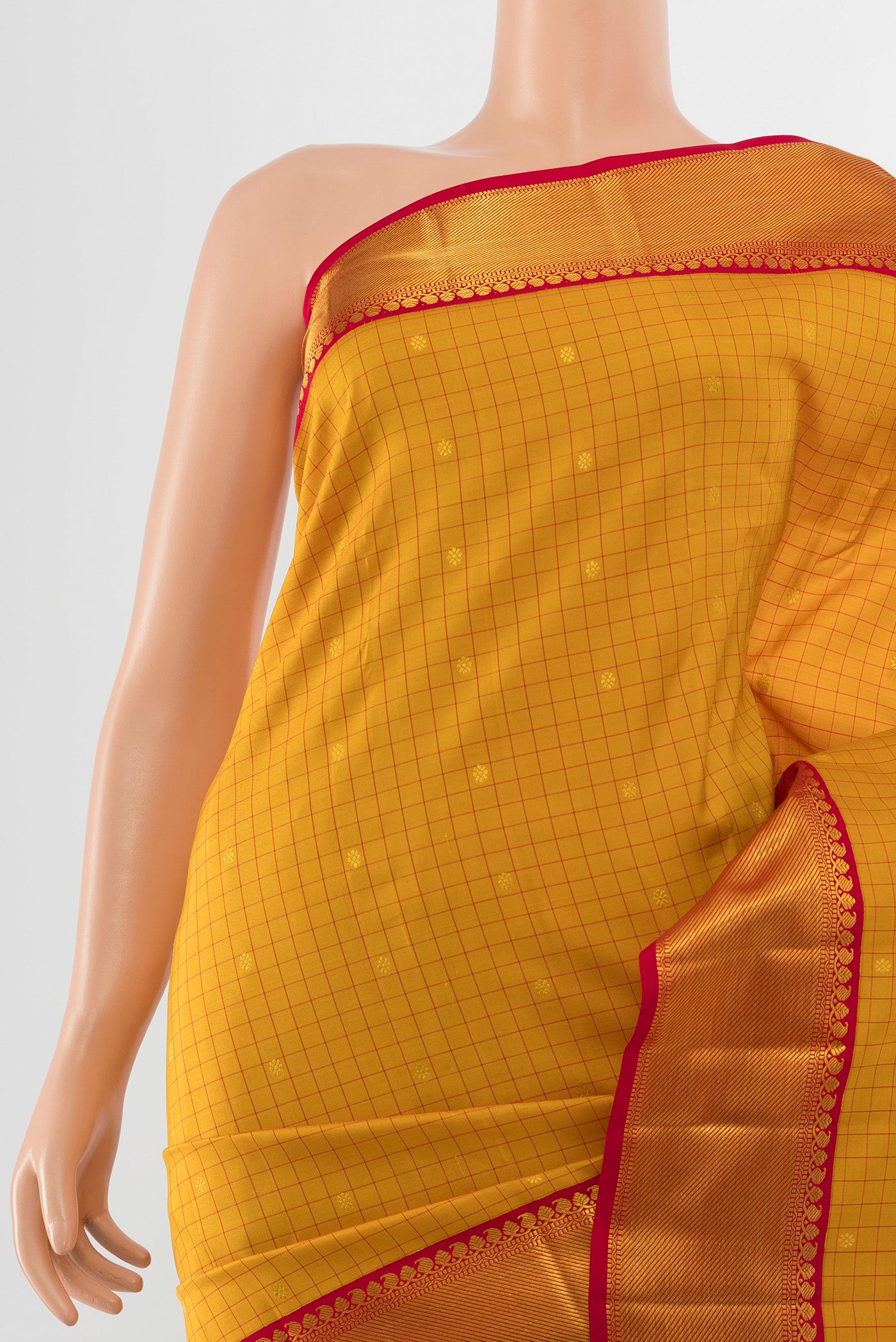 Border image of Pure Silk Pure Zari Yellow Kanjivaram Saree with Zari Butta on the body and Silk Border. 