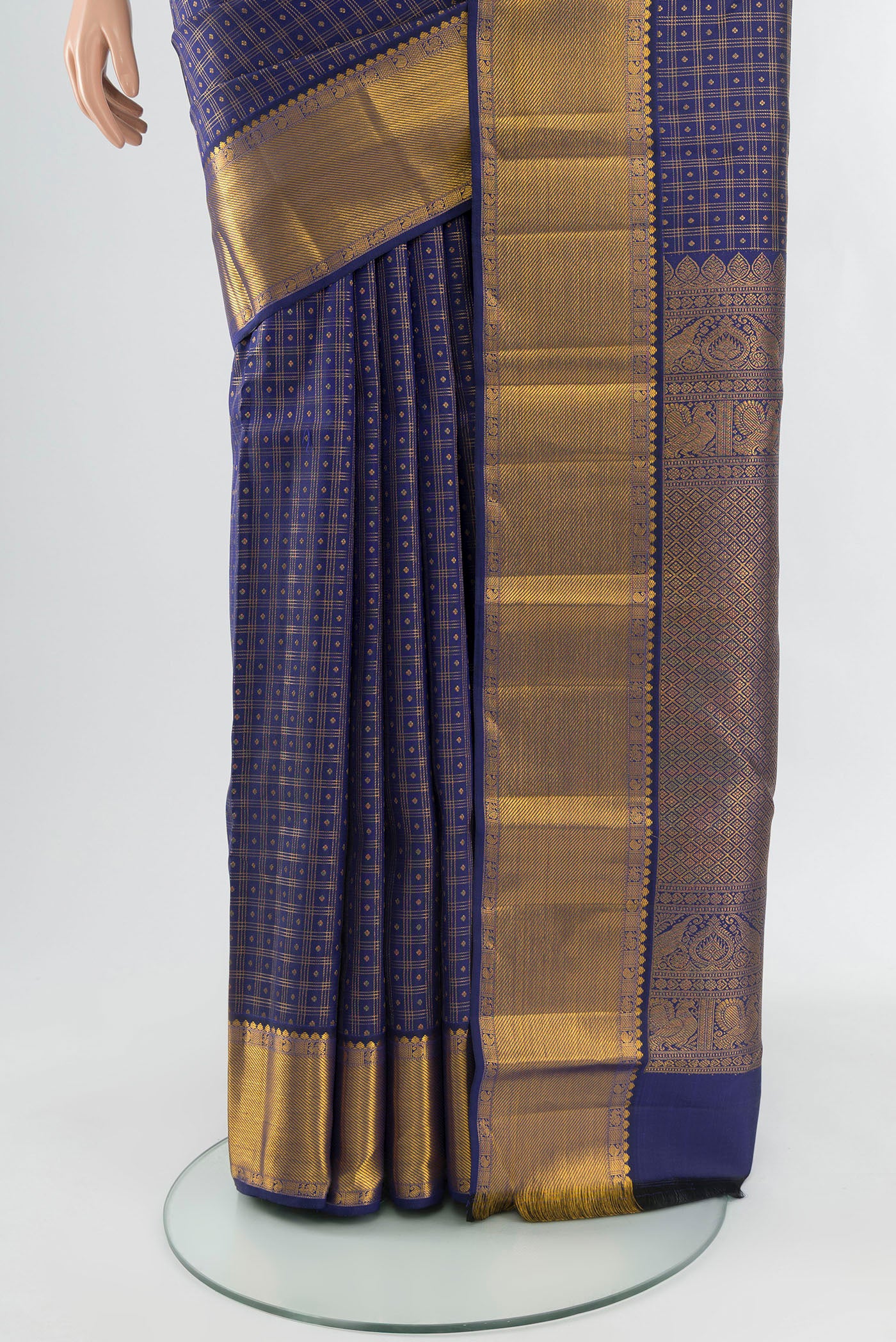 Pleats and pallu of Dark Blue Kanjivaram Silk Saree with Checked design on the body and Zari Border. 