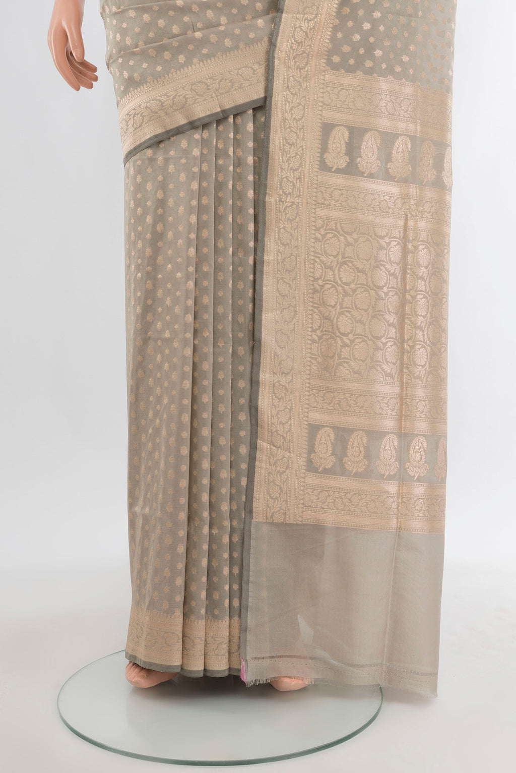 Pleats and pallu of Davys Grey Banarasi Silk Saree with Zari Butta on the body and Zari Border. 
