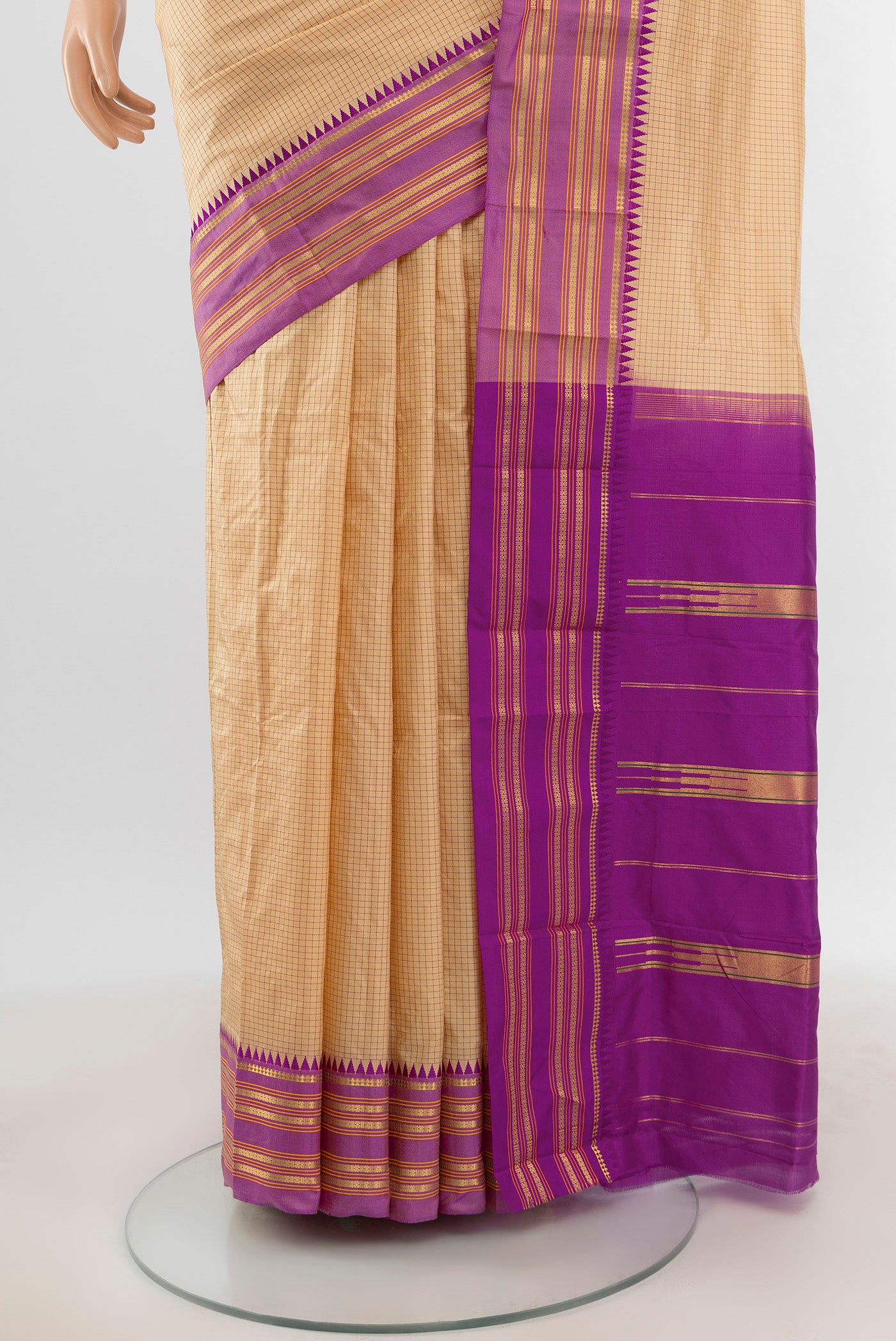 Pleats and pallu of Sandal Narayanpet Silk Saree with Checked design on the body and Zari Border. 