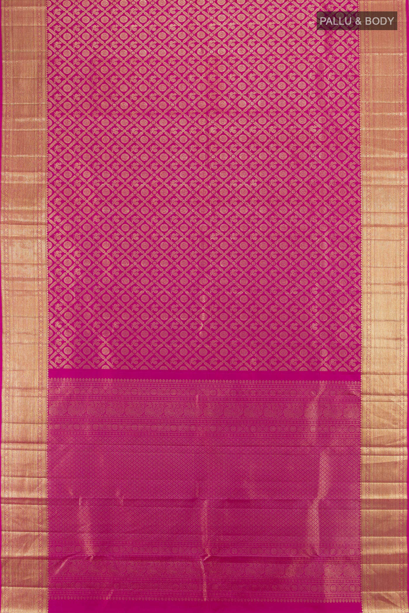 Flat view of Pure Silk Magenta Kanchipuram Saree with Zari Brocade on the body and Zari Border. 