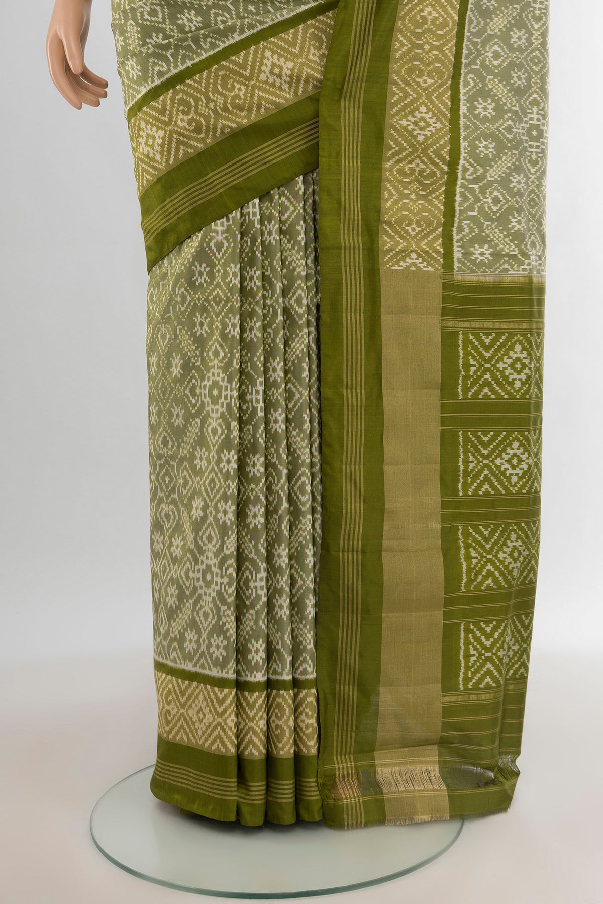 Pleats and pallu of Light Green Pochampally Silk Saree with Pure Ikat on the body and Zari Border. 